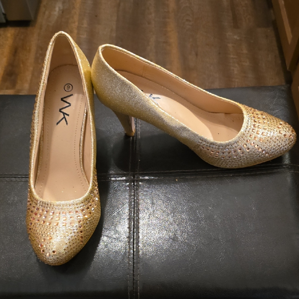 Chic Gold Women's Heels by